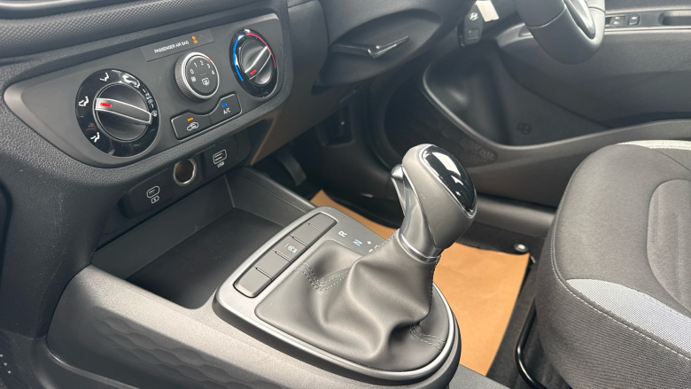 Hyundai i10 1.0 [63] Advance 5dr Auto [Nav] Petrol Hatchback